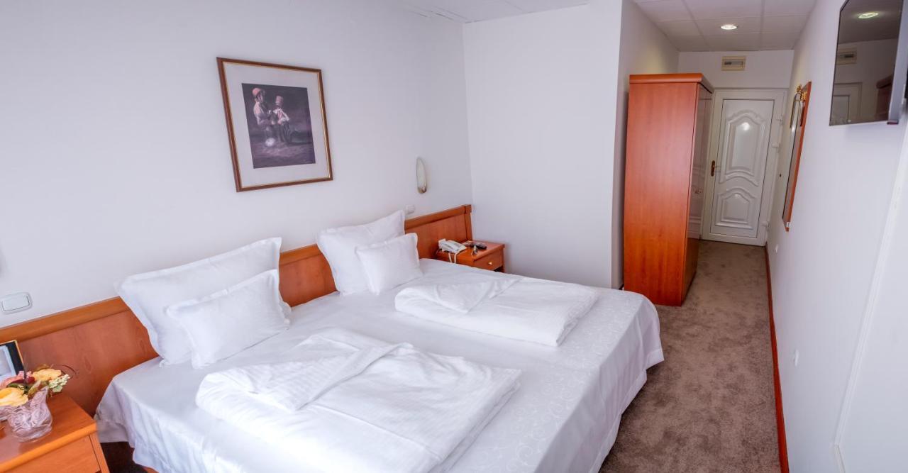 Hotel Integra 도보이 외부 사진