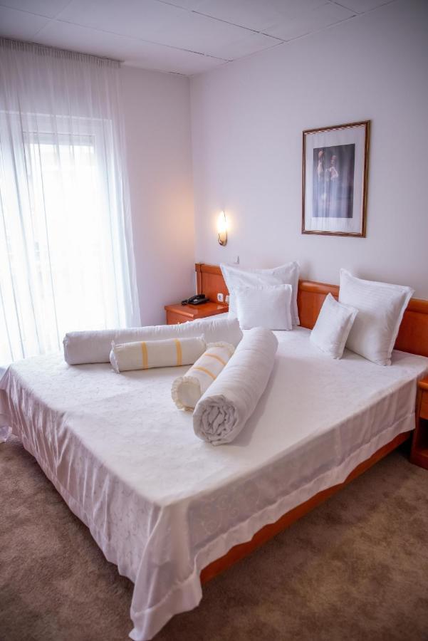 Hotel Integra 도보이 외부 사진
