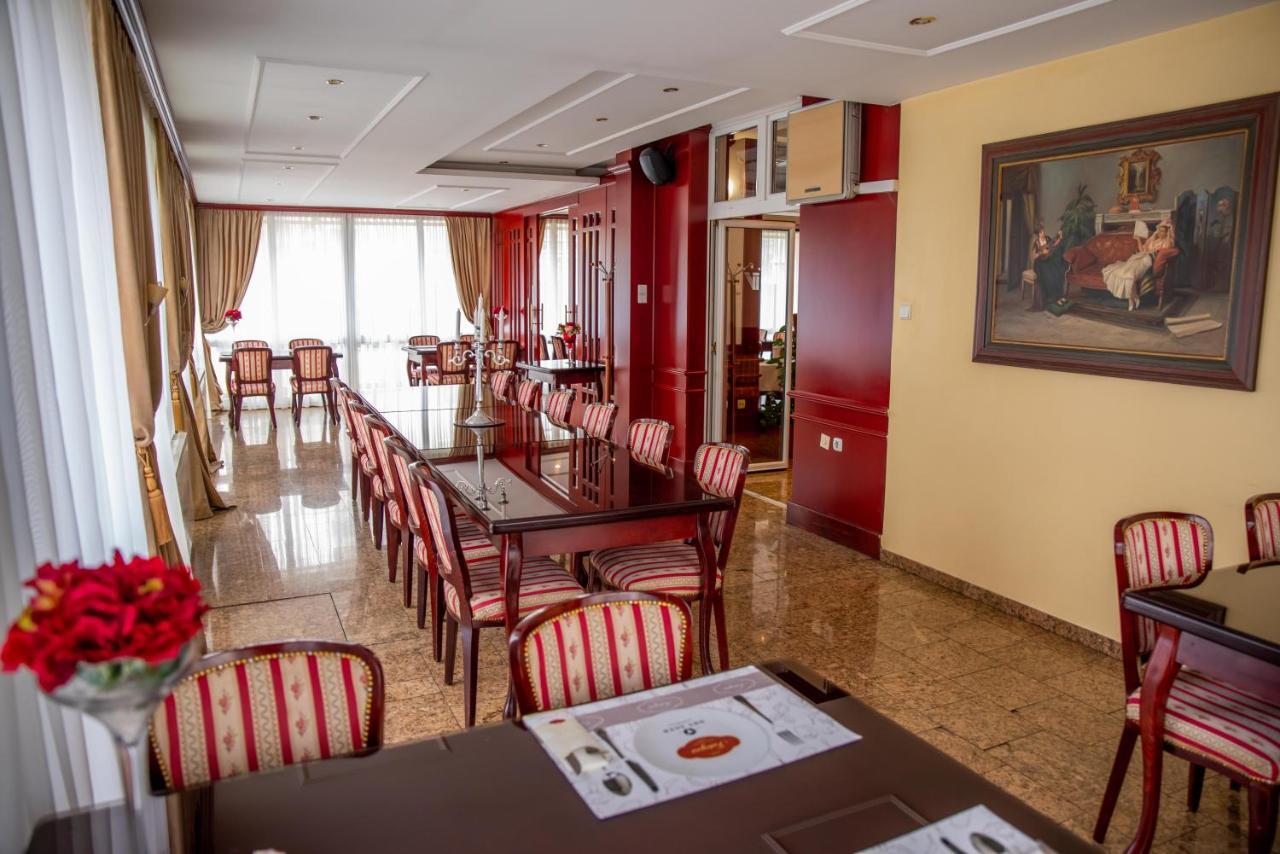 Hotel Integra 도보이 외부 사진